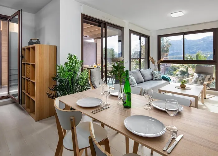 Lomas * دينايا